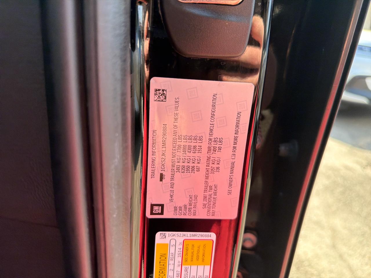 GMC Yukon XL 4WD 4dr Denali 2021