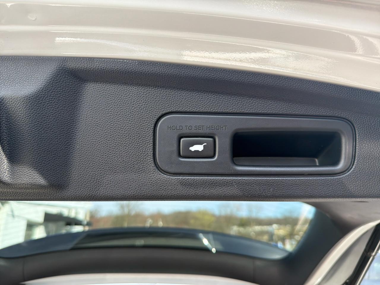 Acura MDX SH-AWD w/Technology Package 2023