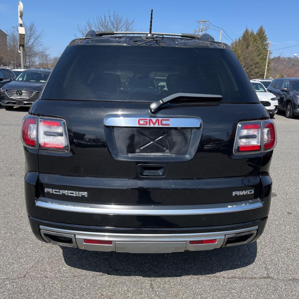 GMC Acadia AWD 4dr Denali 2016