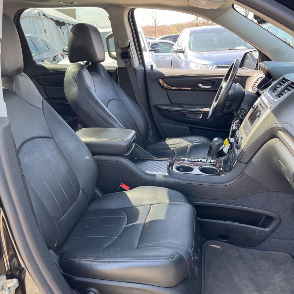 GMC Acadia AWD 4dr Denali 2016