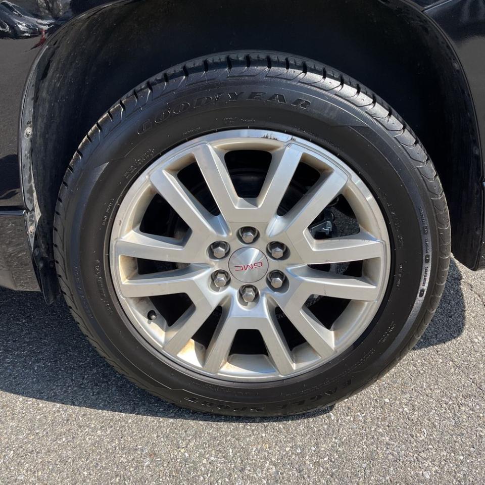 GMC Acadia AWD 4dr Denali 2016