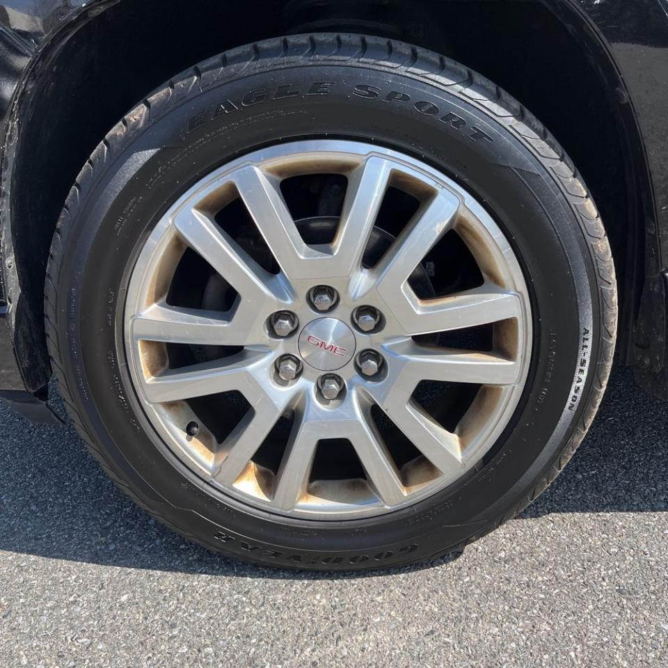 GMC Acadia AWD 4dr Denali 2016