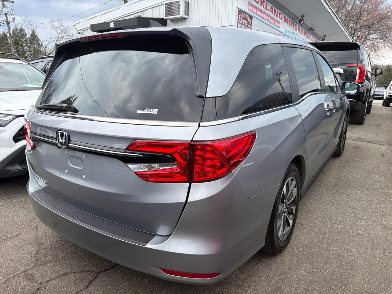 Honda Odyssey EX-L Auto 2024