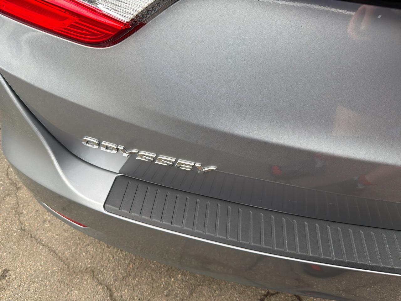 Honda Odyssey EX-L Auto 2024