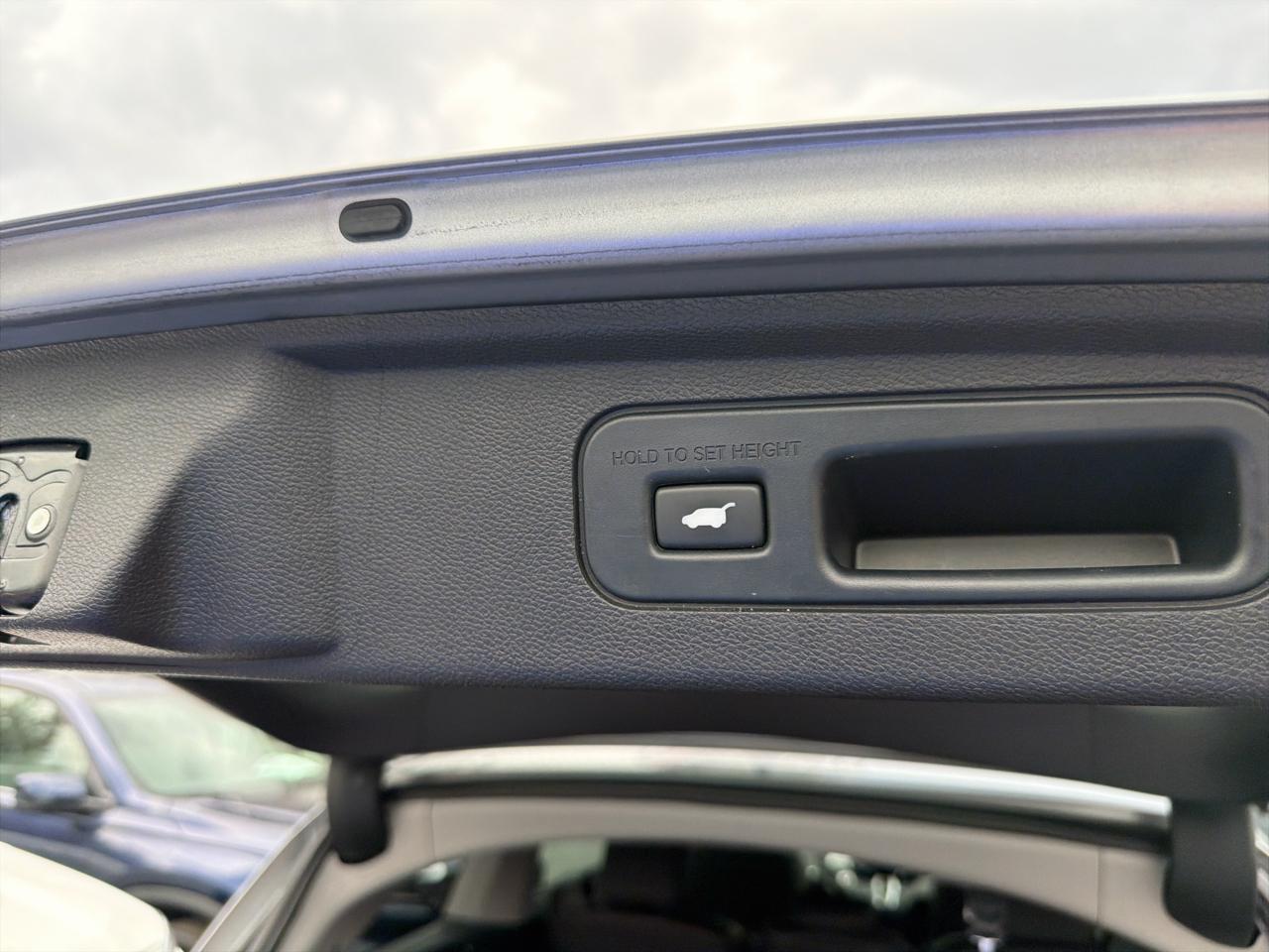 Honda Odyssey EX-L Auto 2024