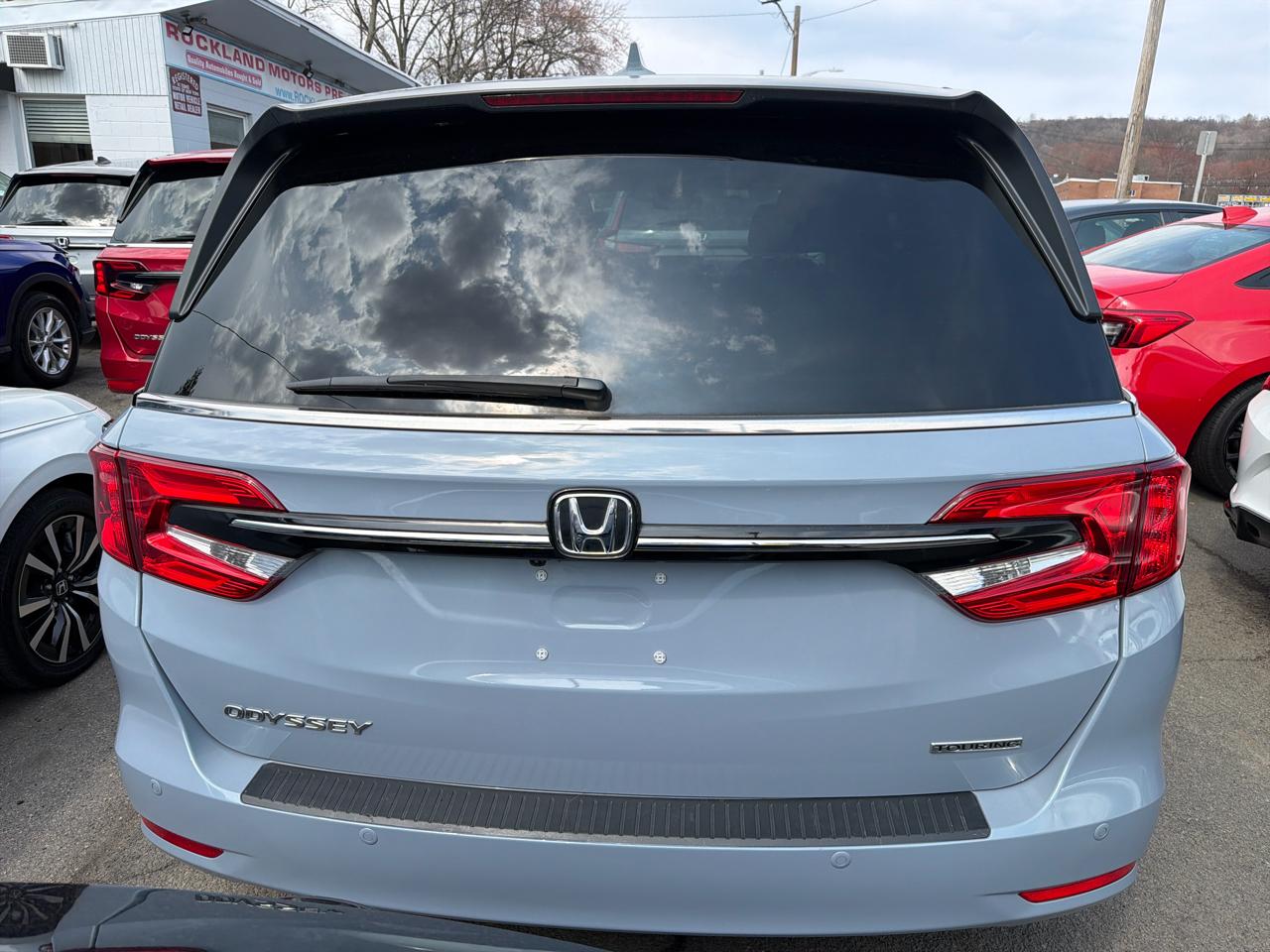 Honda Odyssey Touring Auto 2024