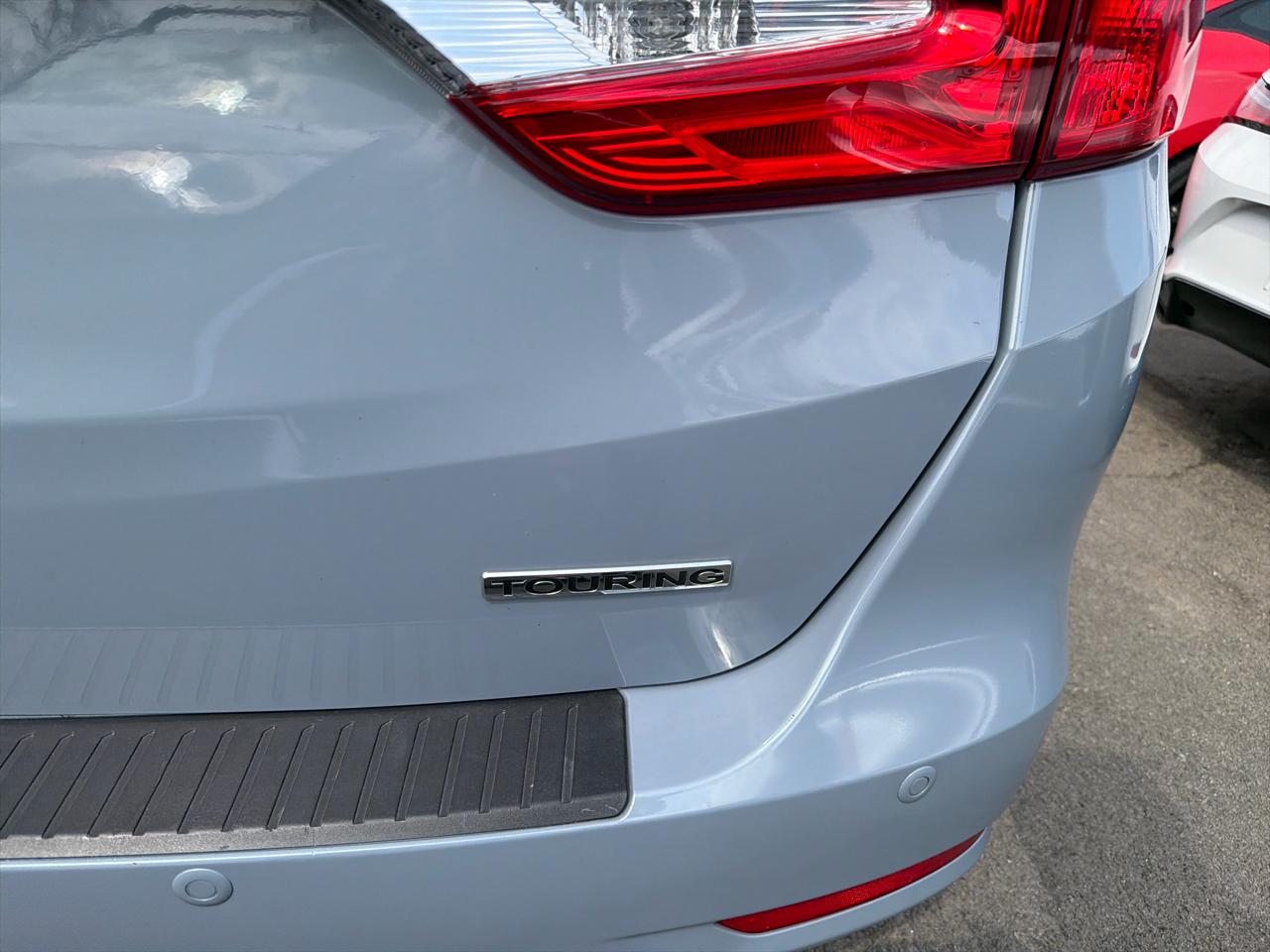 Honda Odyssey Touring Auto 2024