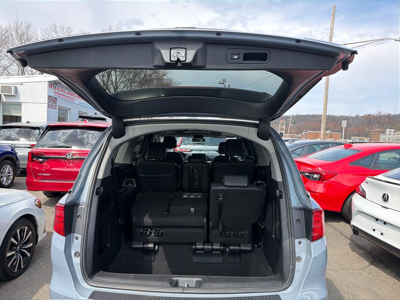 Honda Odyssey Touring Auto 2024