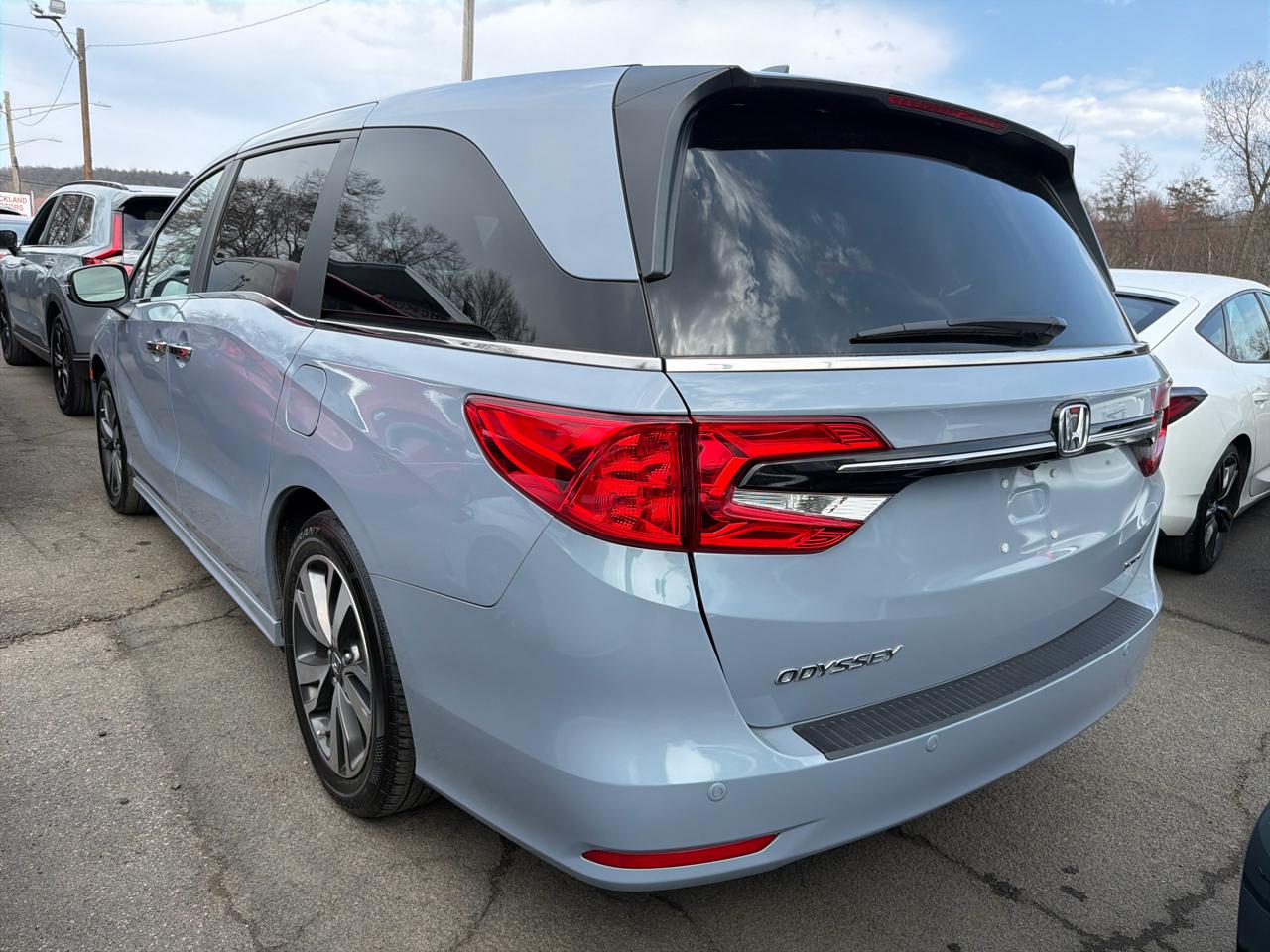 Honda Odyssey Touring Auto 2024