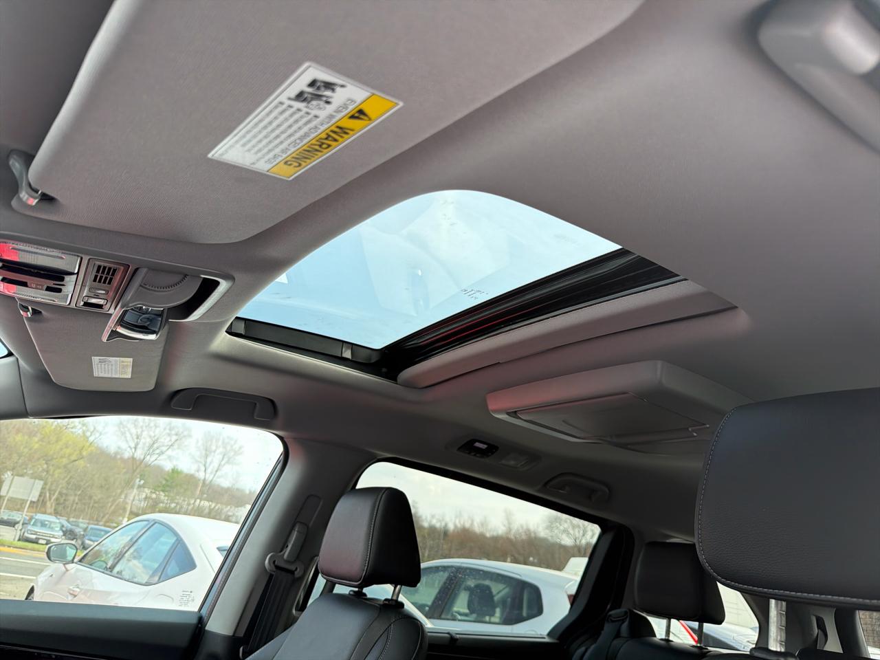 Honda Odyssey Touring Auto 2024