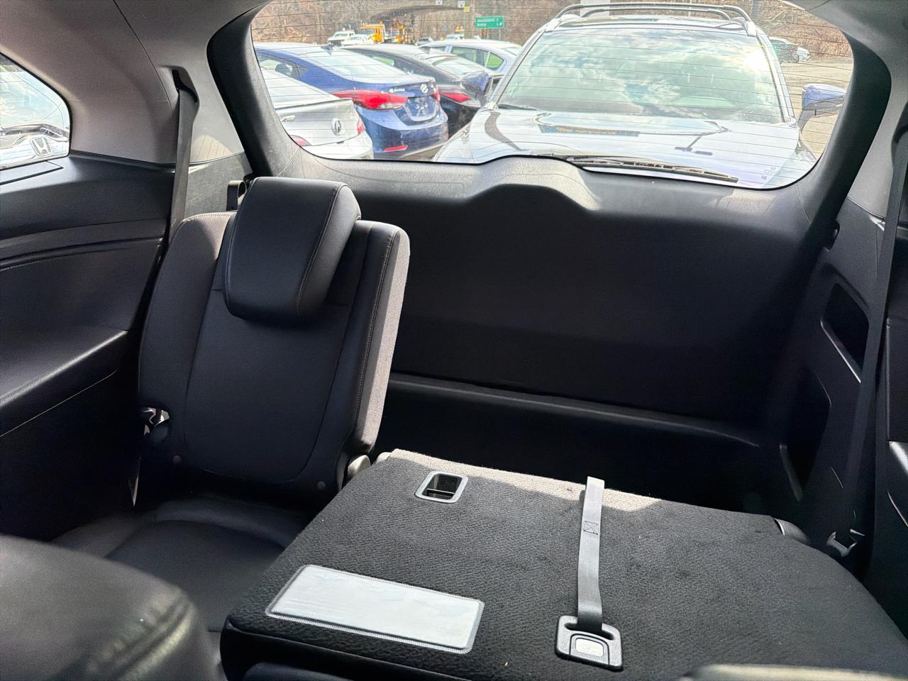 Honda Odyssey Touring Auto 2024