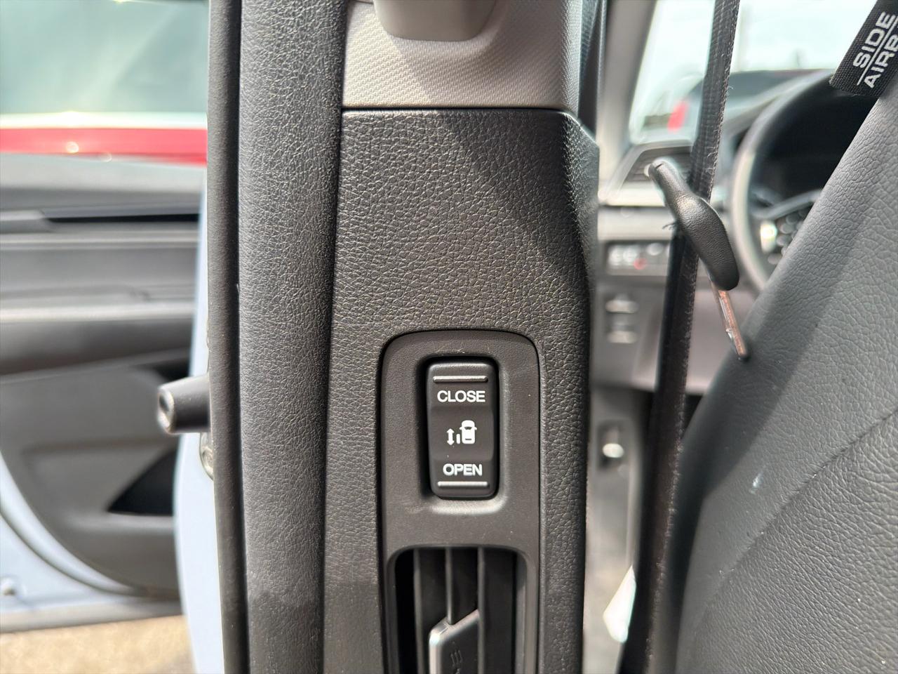 Honda Odyssey Touring Auto 2024