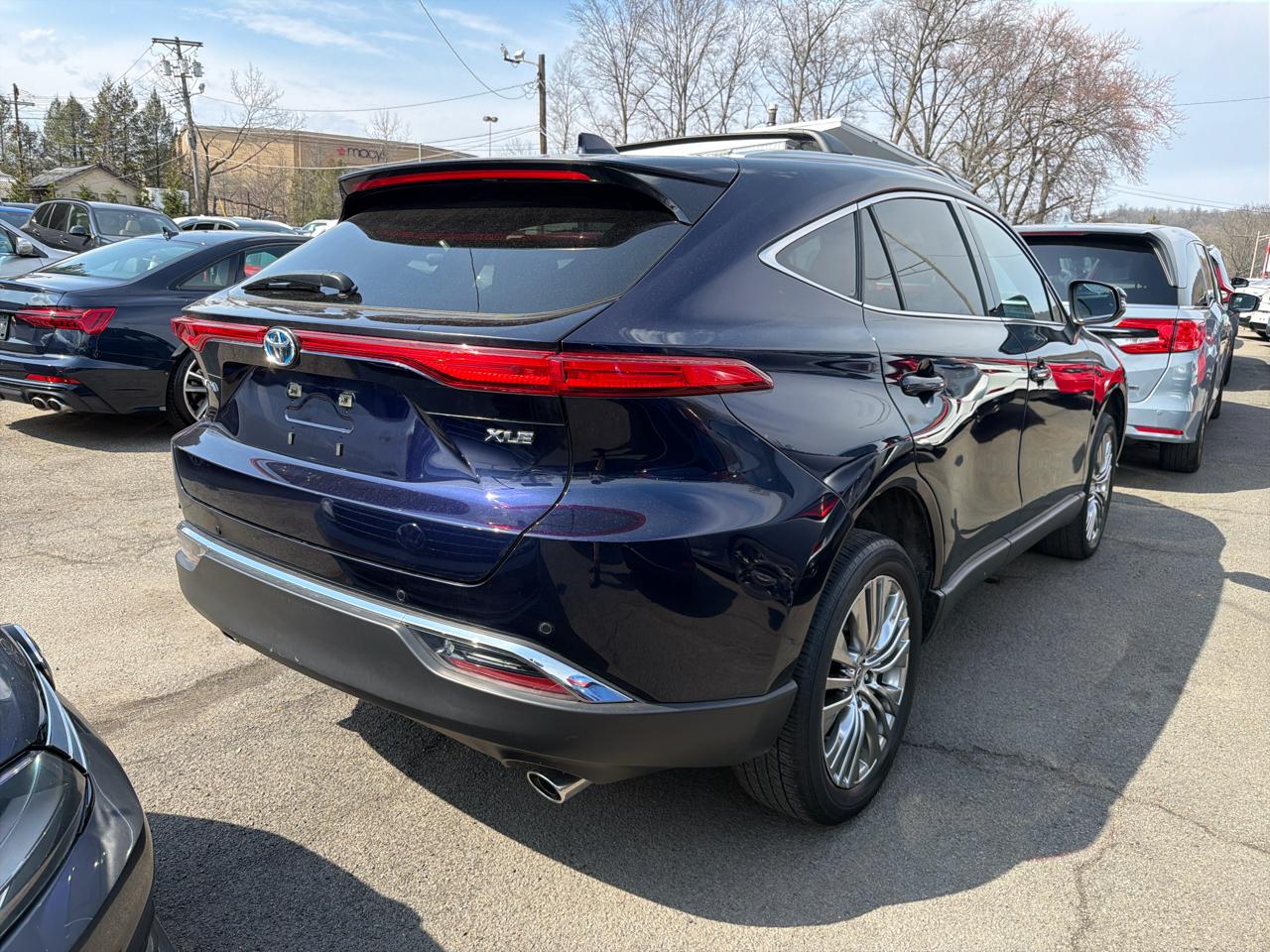 Toyota Venza Nightshade AWD (Natl) 2023