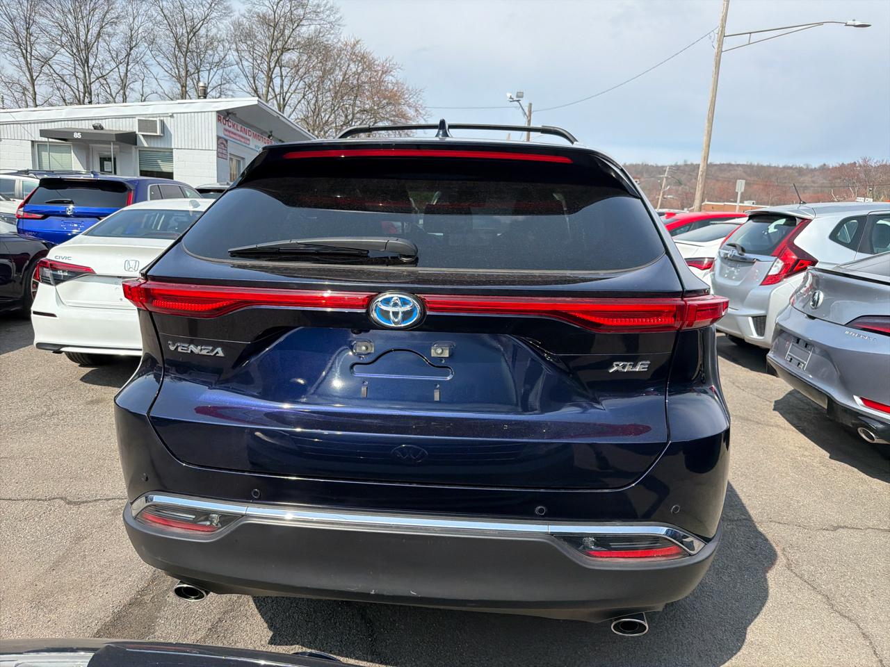 Toyota Venza Nightshade AWD (Natl) 2023