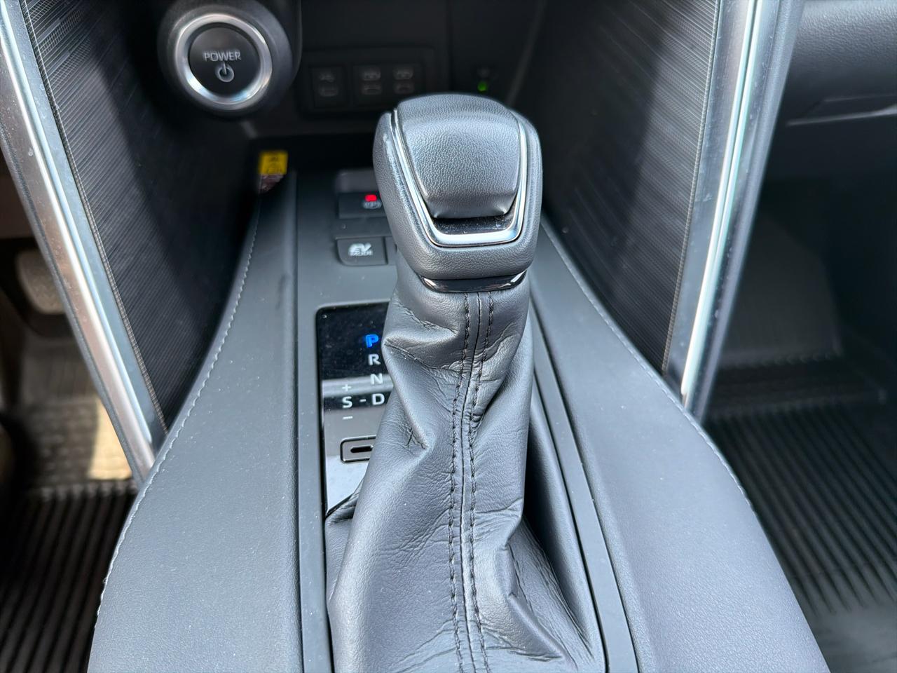 Toyota Venza Nightshade AWD (Natl) 2023