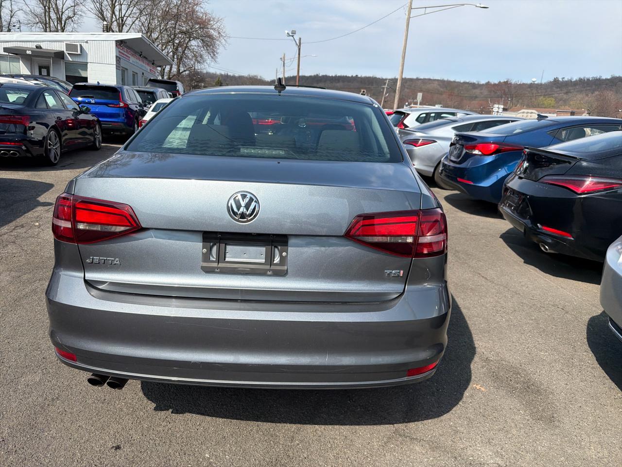 Volkswagen Jetta Sedan 4dr Auto 1.4T S 2016
