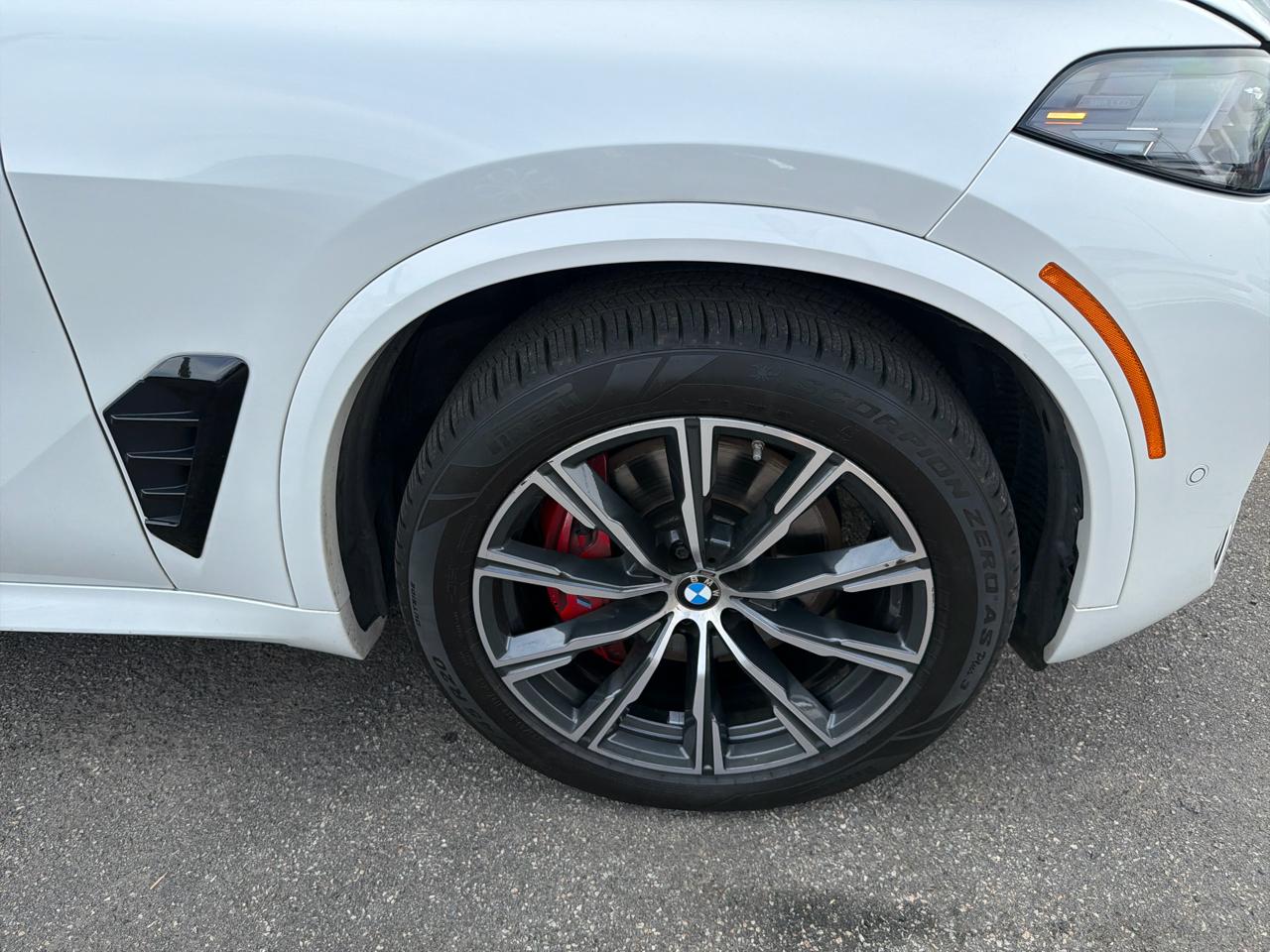 BMW X5 xDrive40i Sports Activity Vehicle 2024