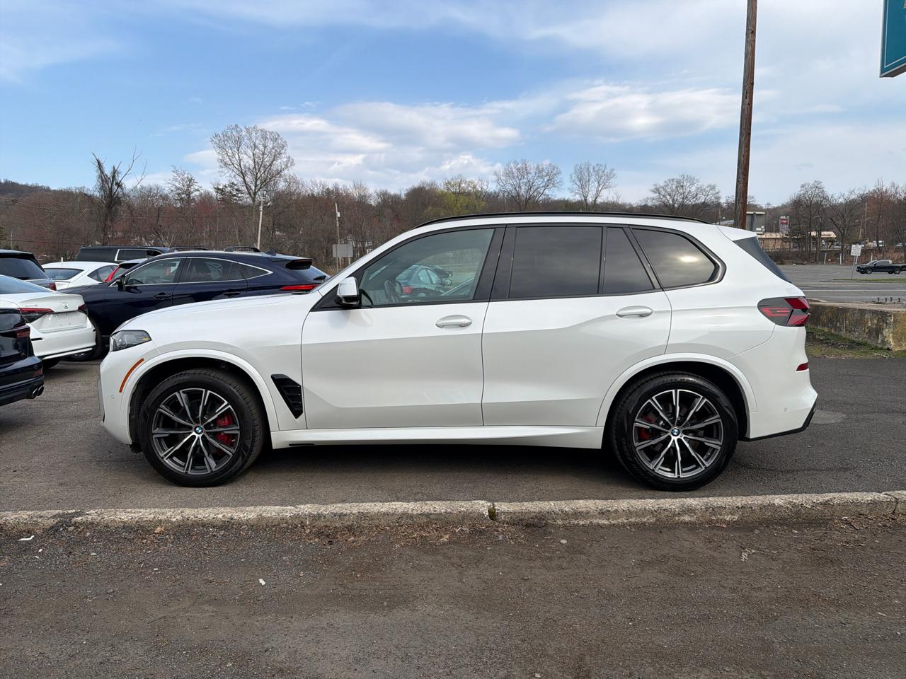 BMW X5 xDrive40i Sports Activity Vehicle 2024