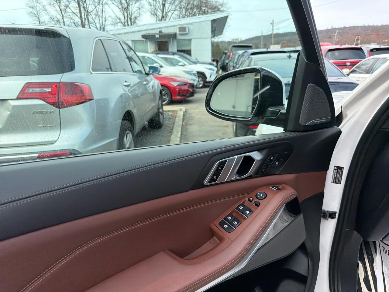 BMW X5 xDrive40i Sports Activity Vehicle 2024