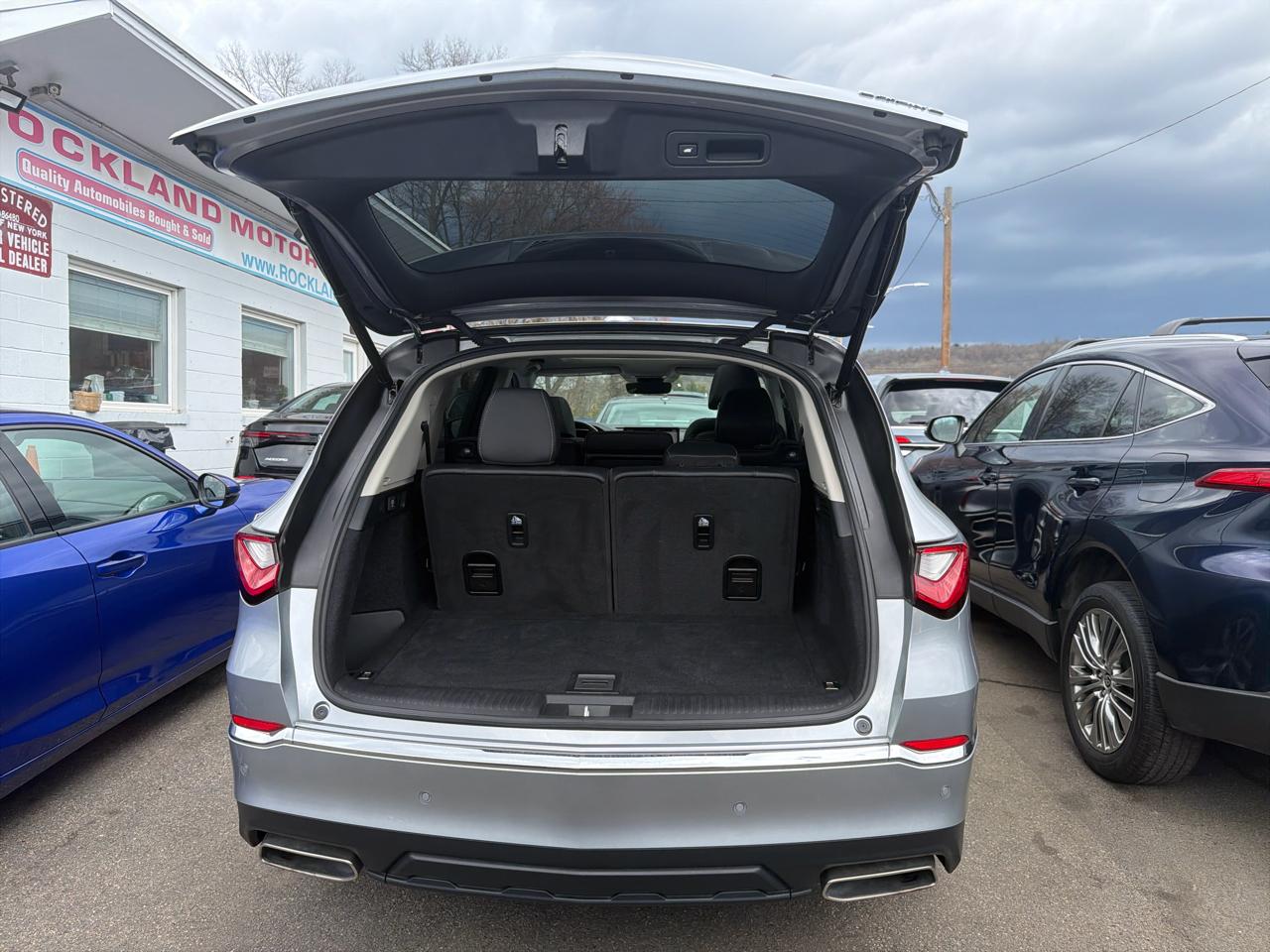 Acura MDX SH-AWD w/Technology Package 2023