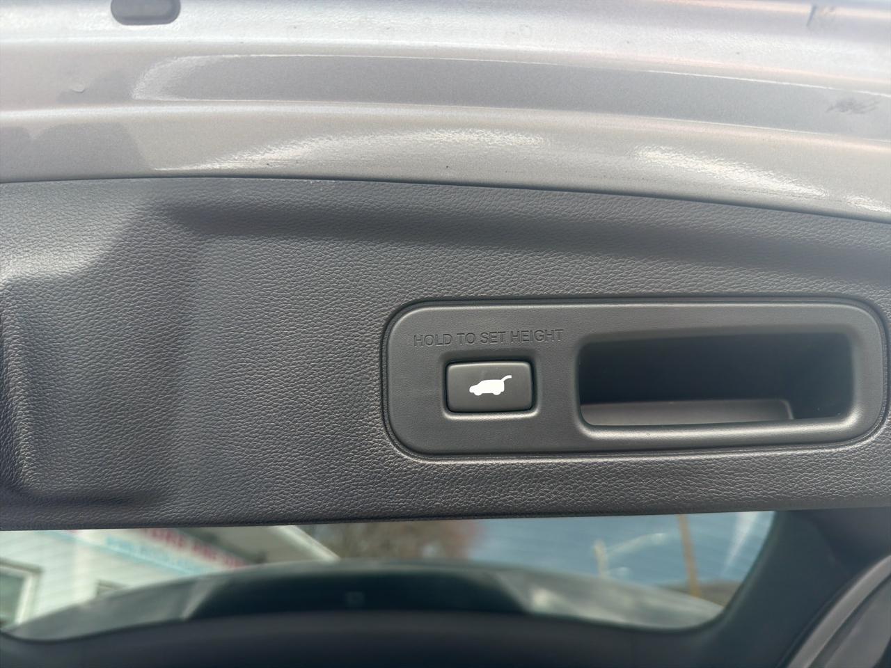 Acura MDX SH-AWD w/Technology Package 2023