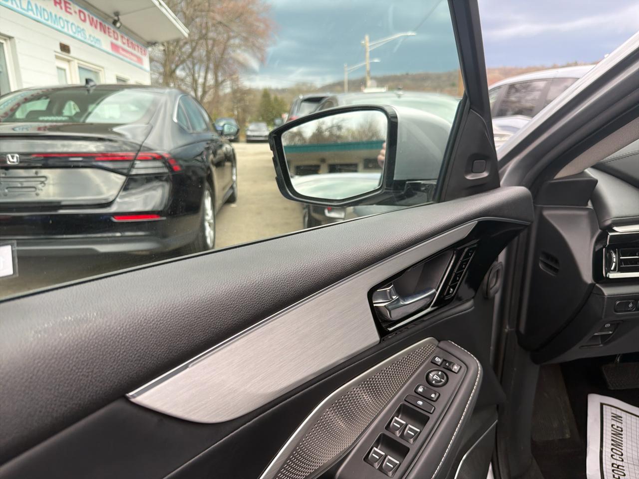 Acura MDX SH-AWD w/Technology Package 2023