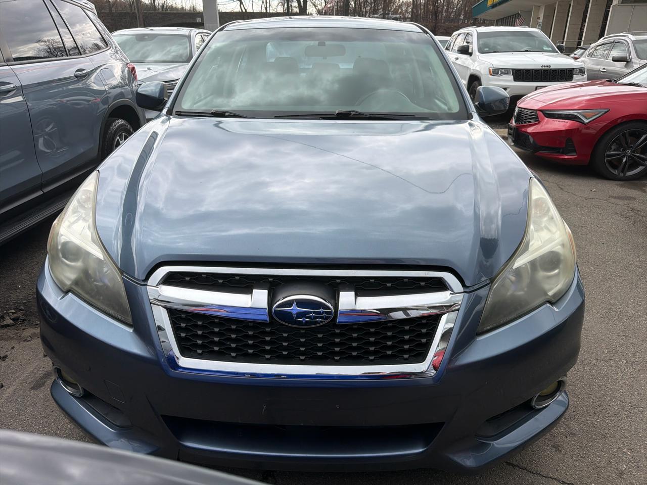 Subaru Legacy 4dr Sdn H4 Auto 2.5i Premium 2013