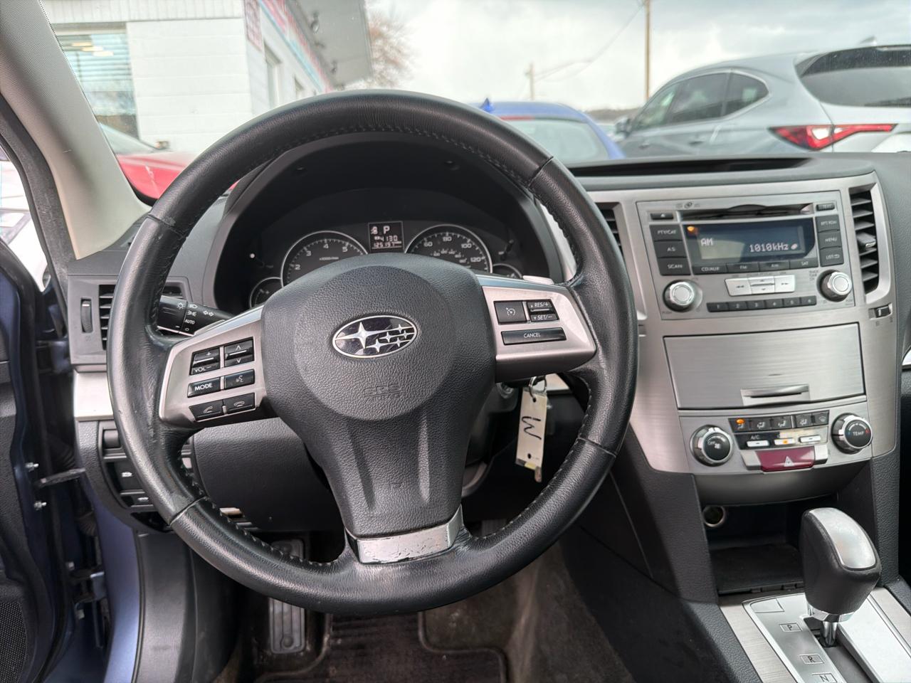 Subaru Legacy 4dr Sdn H4 Auto 2.5i Premium 2013