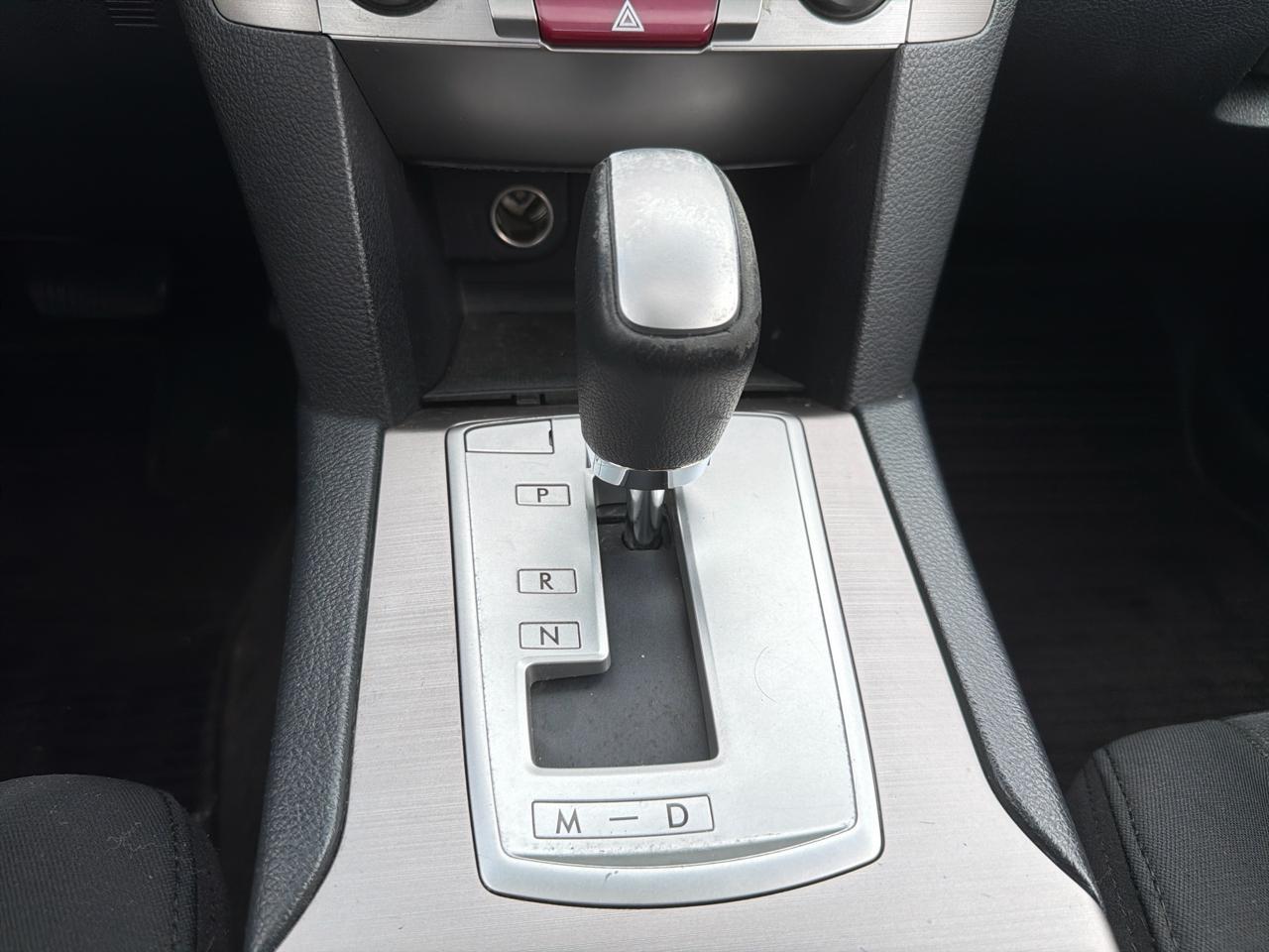 Subaru Legacy 4dr Sdn H4 Auto 2.5i Premium 2013