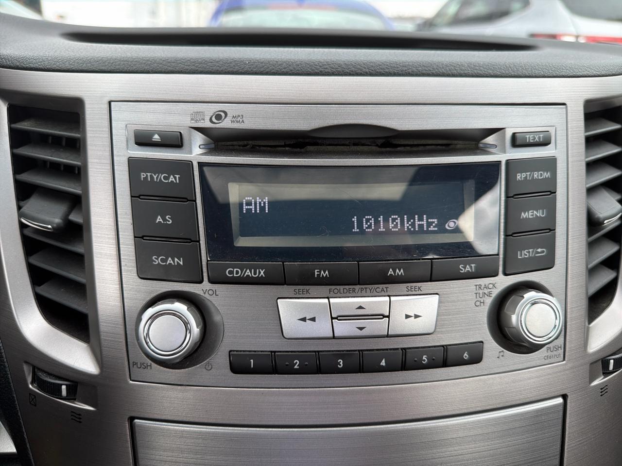 Subaru Legacy 4dr Sdn H4 Auto 2.5i Premium 2013