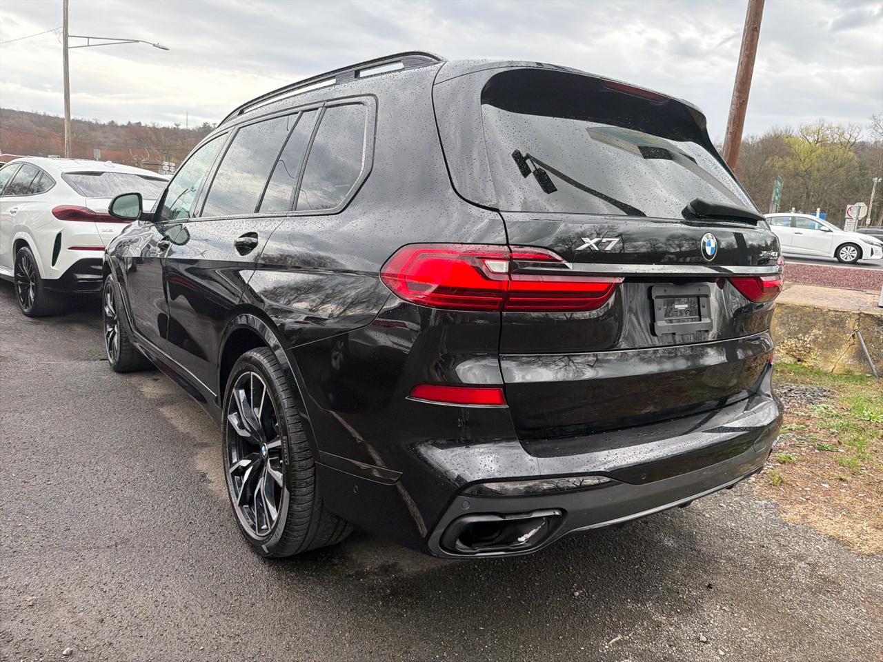 BMW X7  2021