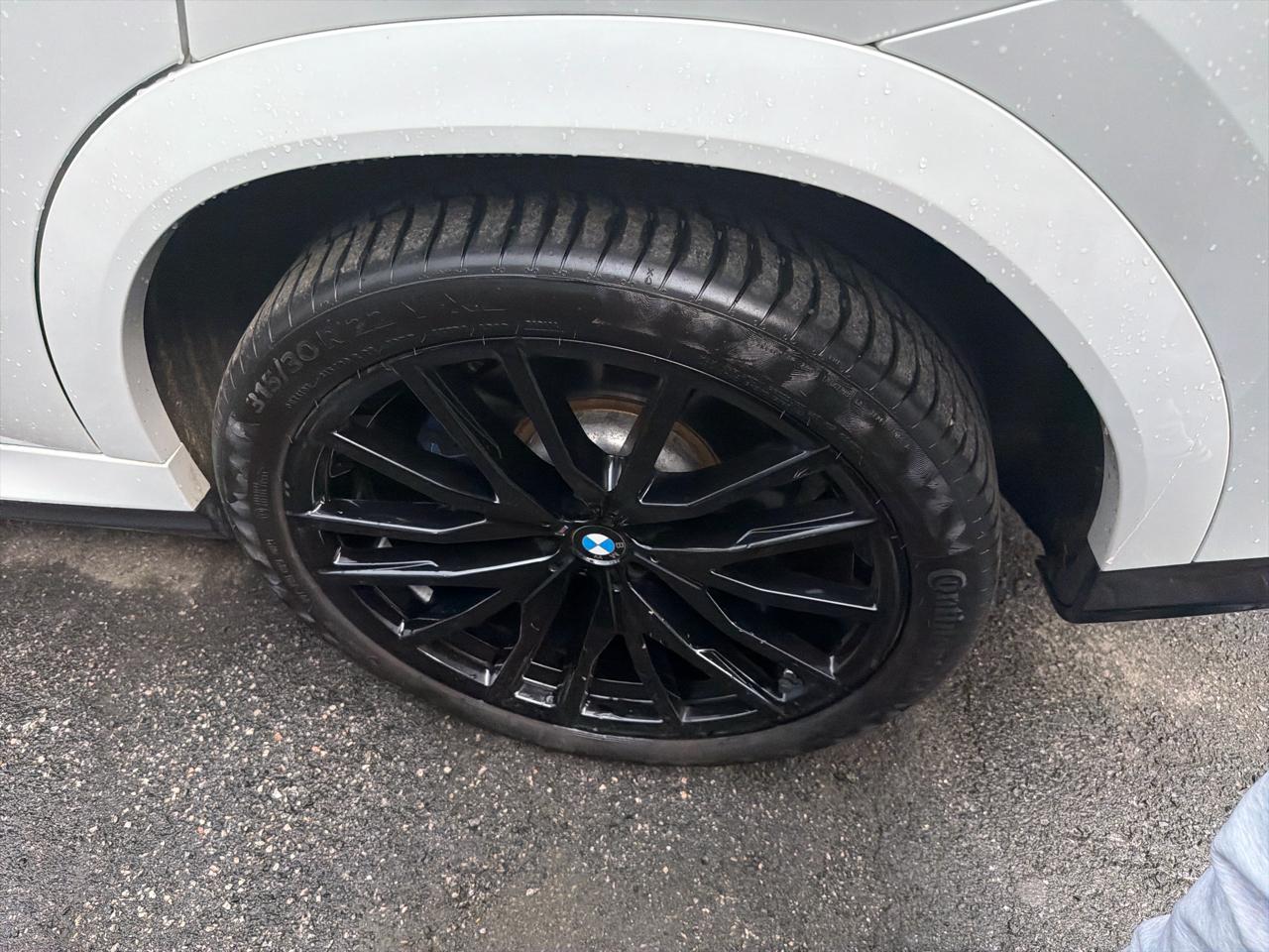 BMW X6 M50i Sports Activity Coupe 2023