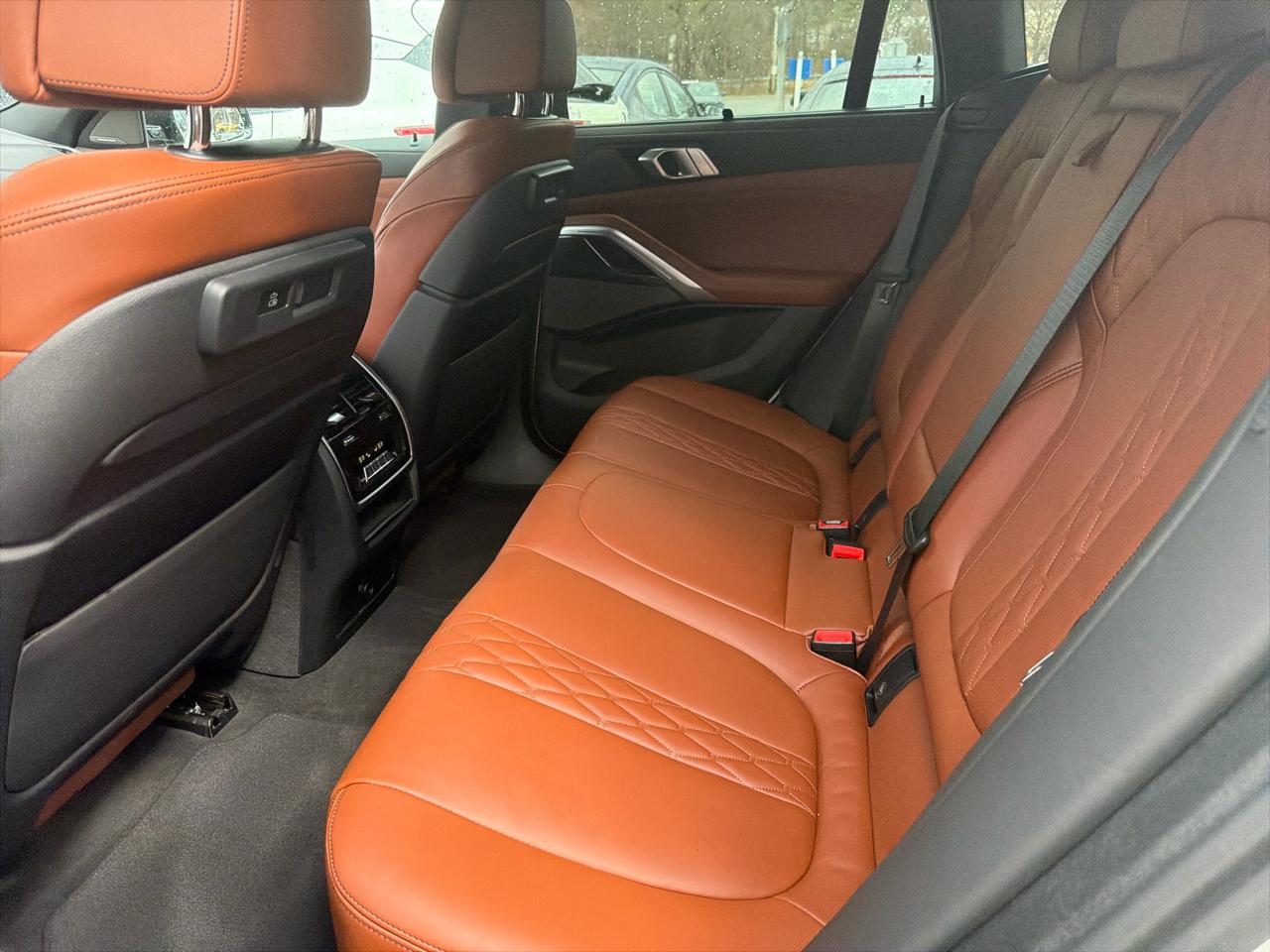 BMW X6 M50i Sports Activity Coupe 2023