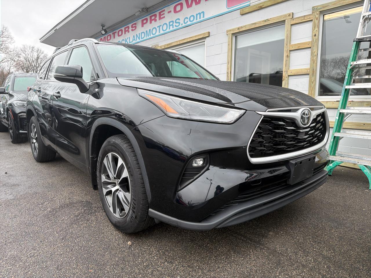 Toyota Highlander XLE AWD (Natl) 2022