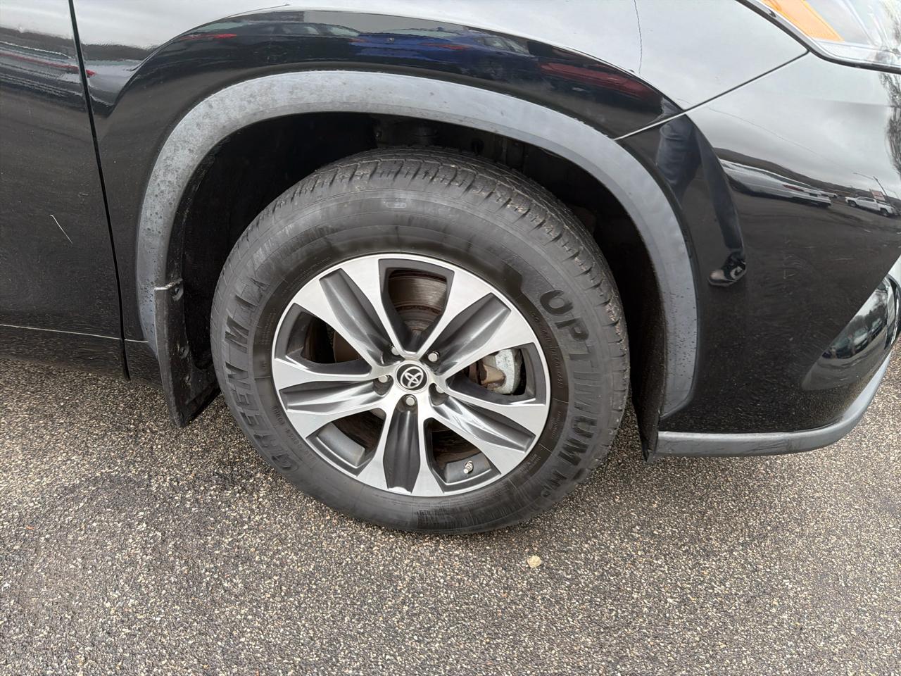 Toyota Highlander XLE AWD (Natl) 2022