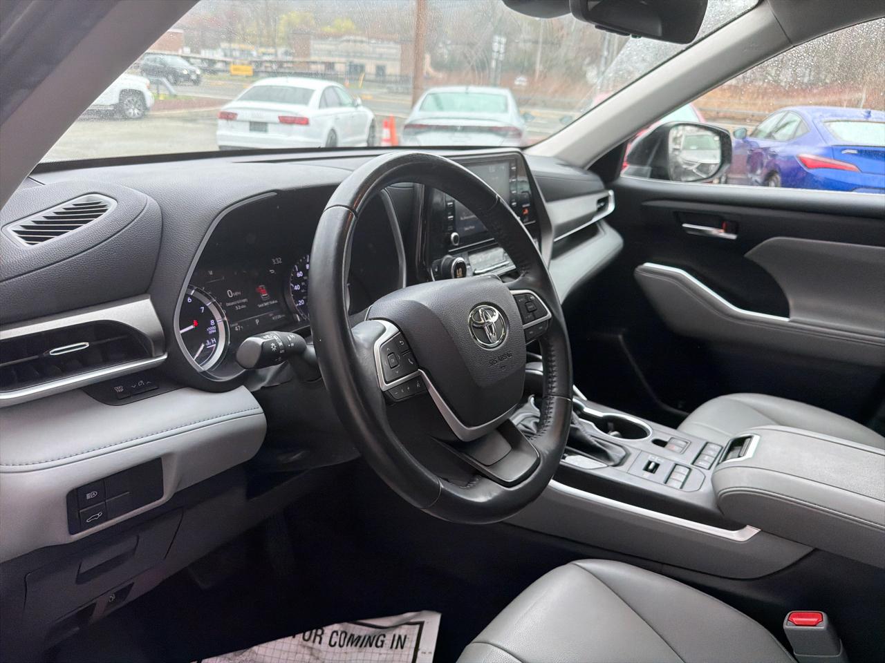 Toyota Highlander XLE AWD (Natl) 2022