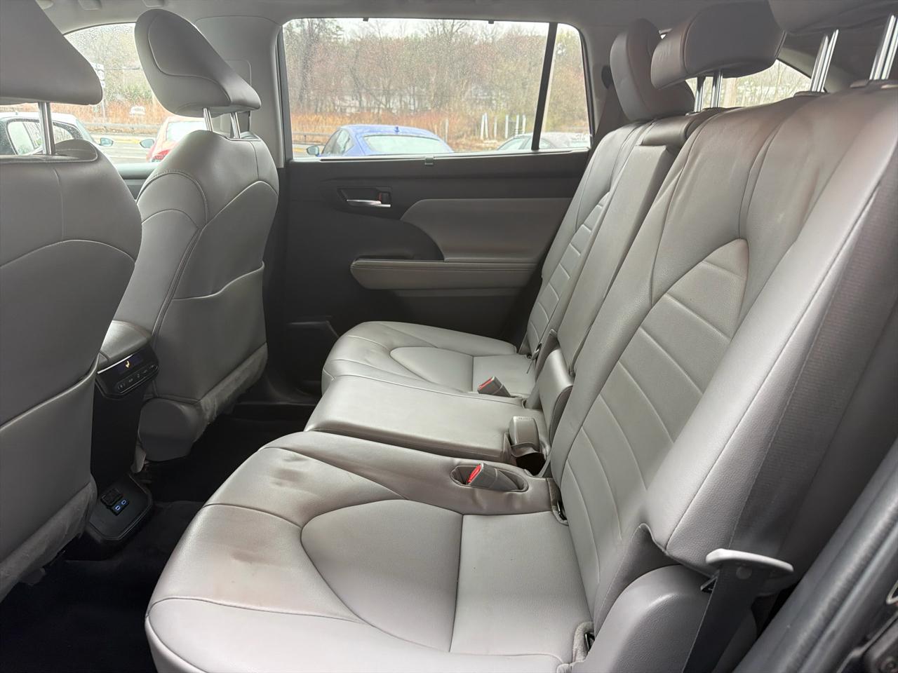 Toyota Highlander XLE AWD (Natl) 2022