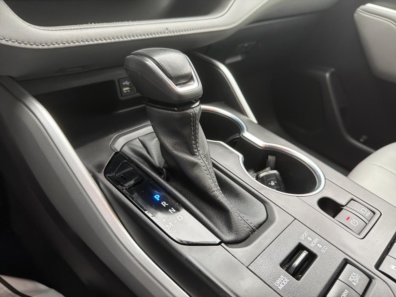 Toyota Highlander XLE AWD (Natl) 2022