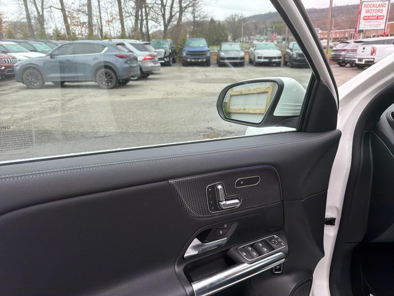 Mercedes-Benz GLA GLA 250 4MATIC SUV 2023