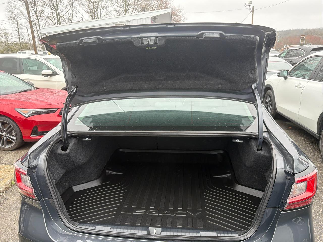 Subaru Legacy Premium AWD 2024