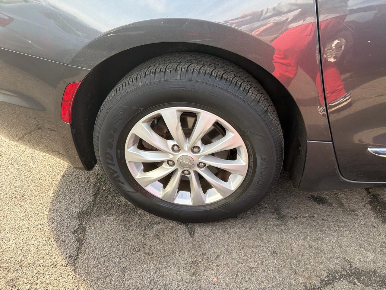 Chrysler Pacifica Touring L FWD 2019