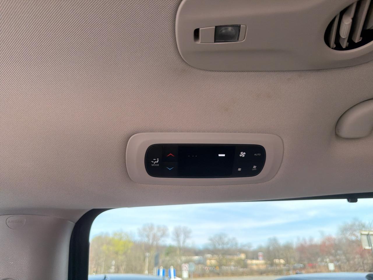 Chrysler Pacifica Touring L FWD 2019