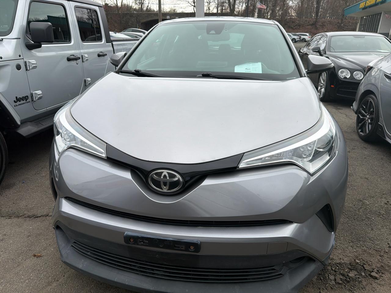 Toyota C-HR XLE 2018