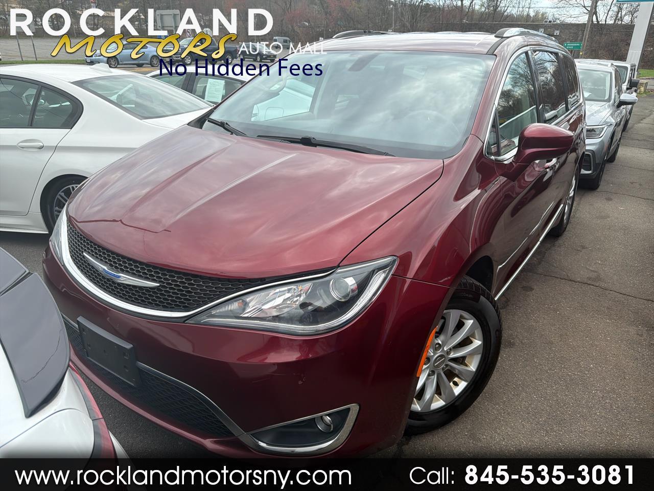 Chrysler Pacifica Touring L FWD 2018