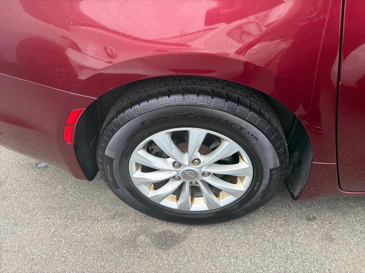 Chrysler Pacifica Touring L FWD 2018