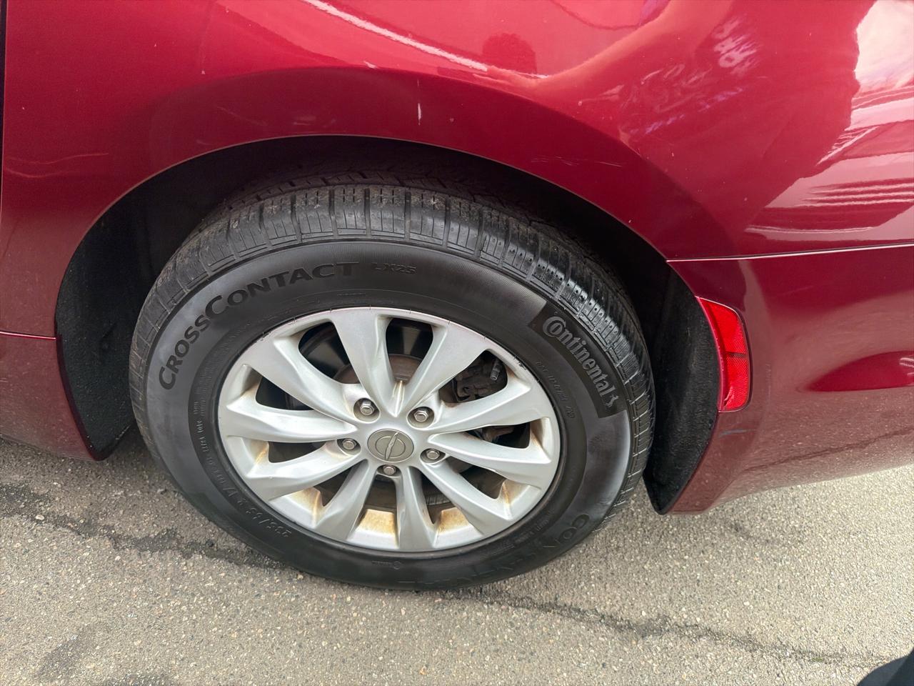 Chrysler Pacifica Touring L FWD 2018