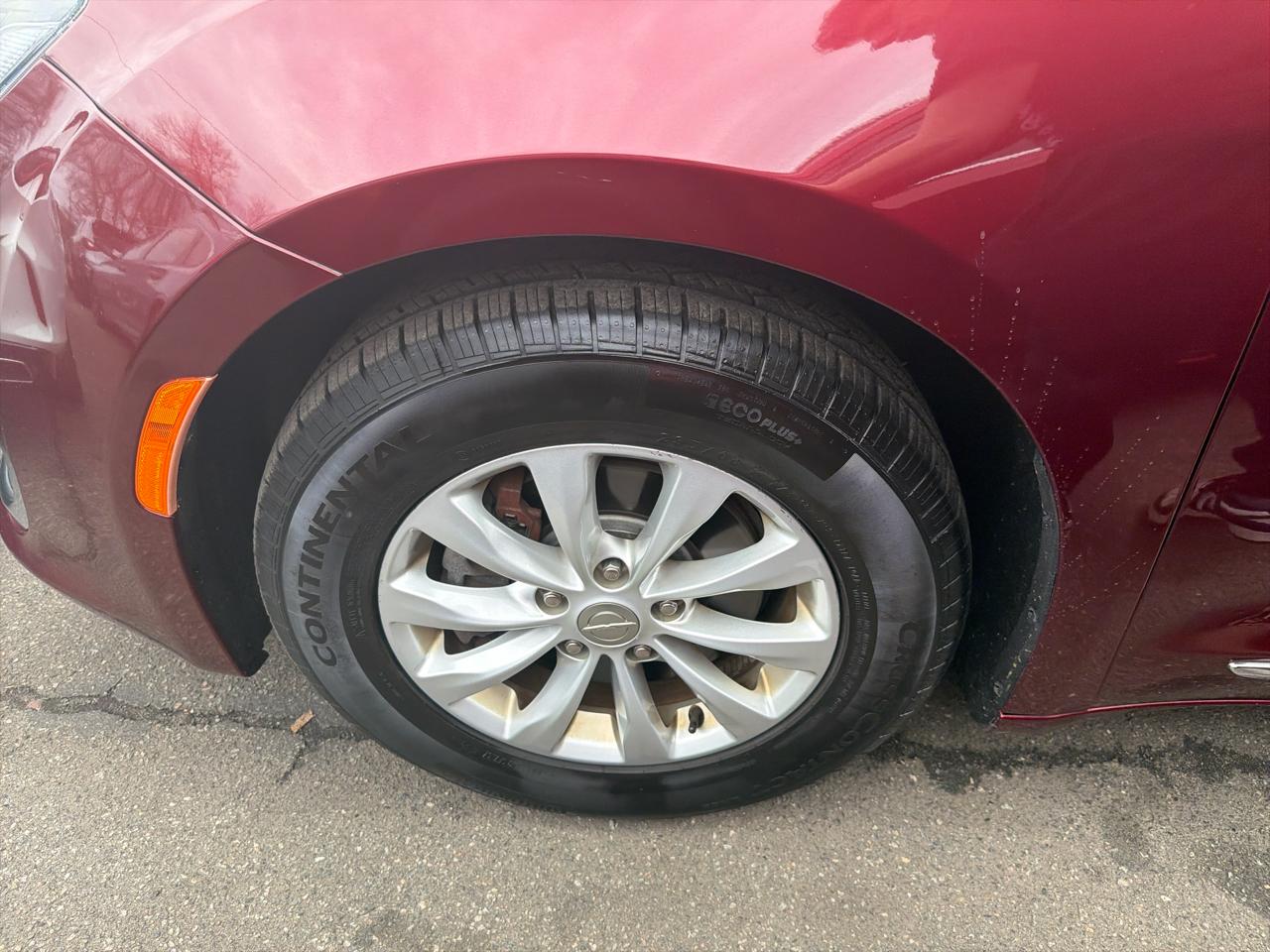 Chrysler Pacifica Touring L FWD 2018