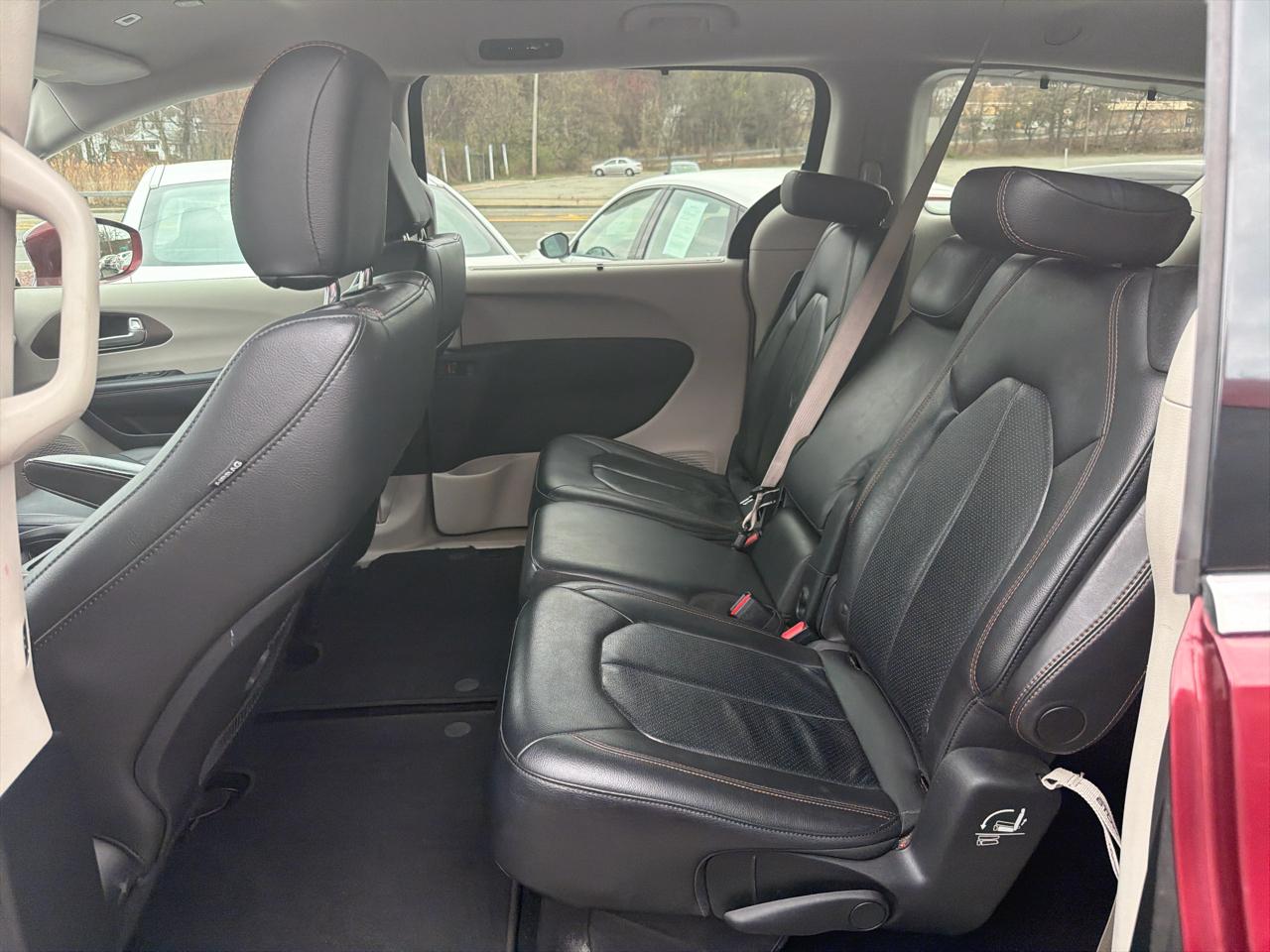 Chrysler Pacifica Touring L FWD 2018