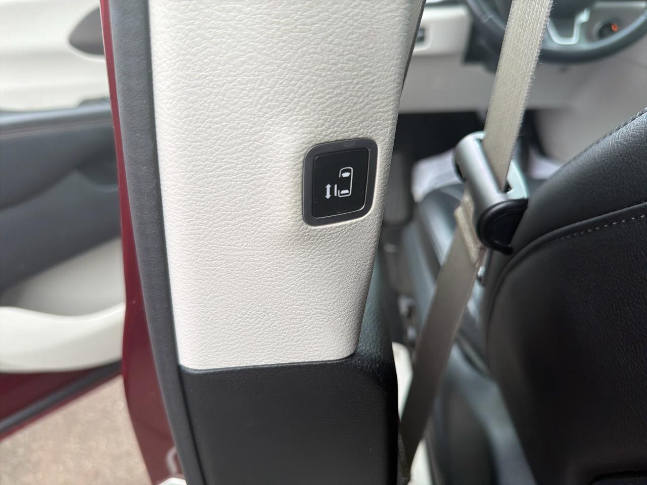 Chrysler Pacifica Touring L FWD 2018