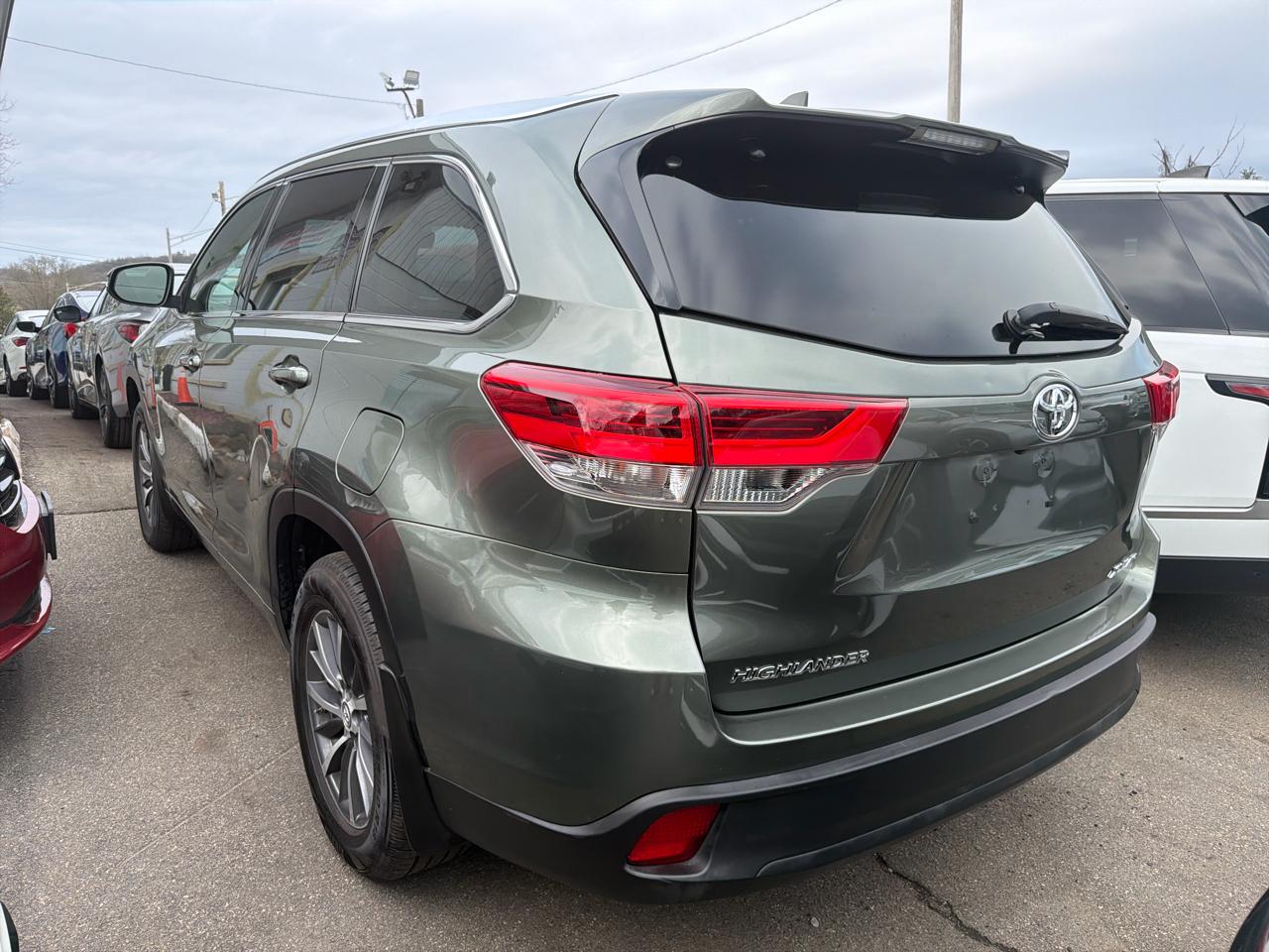 Toyota Highlander XLE V6 AWD (Natl) 2018